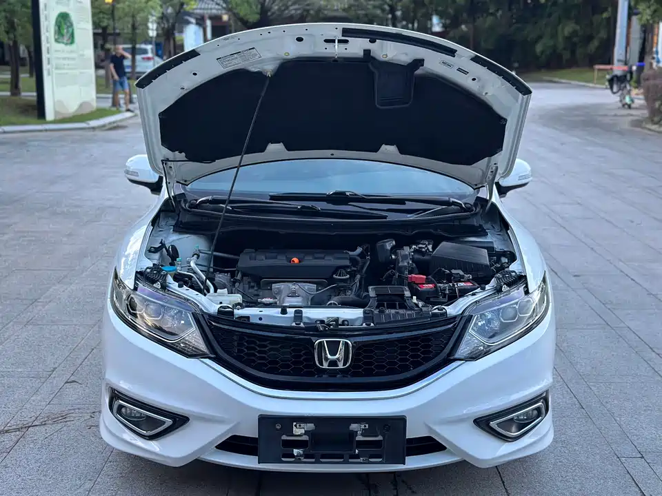 Honda Jade