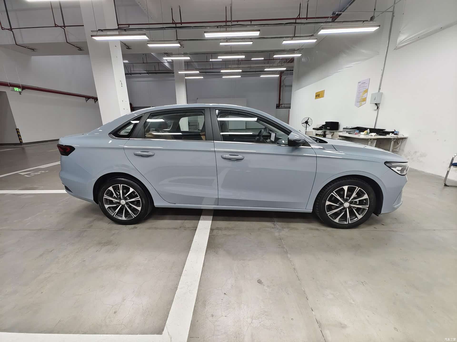 Geely Emgrand, 2024 все фото