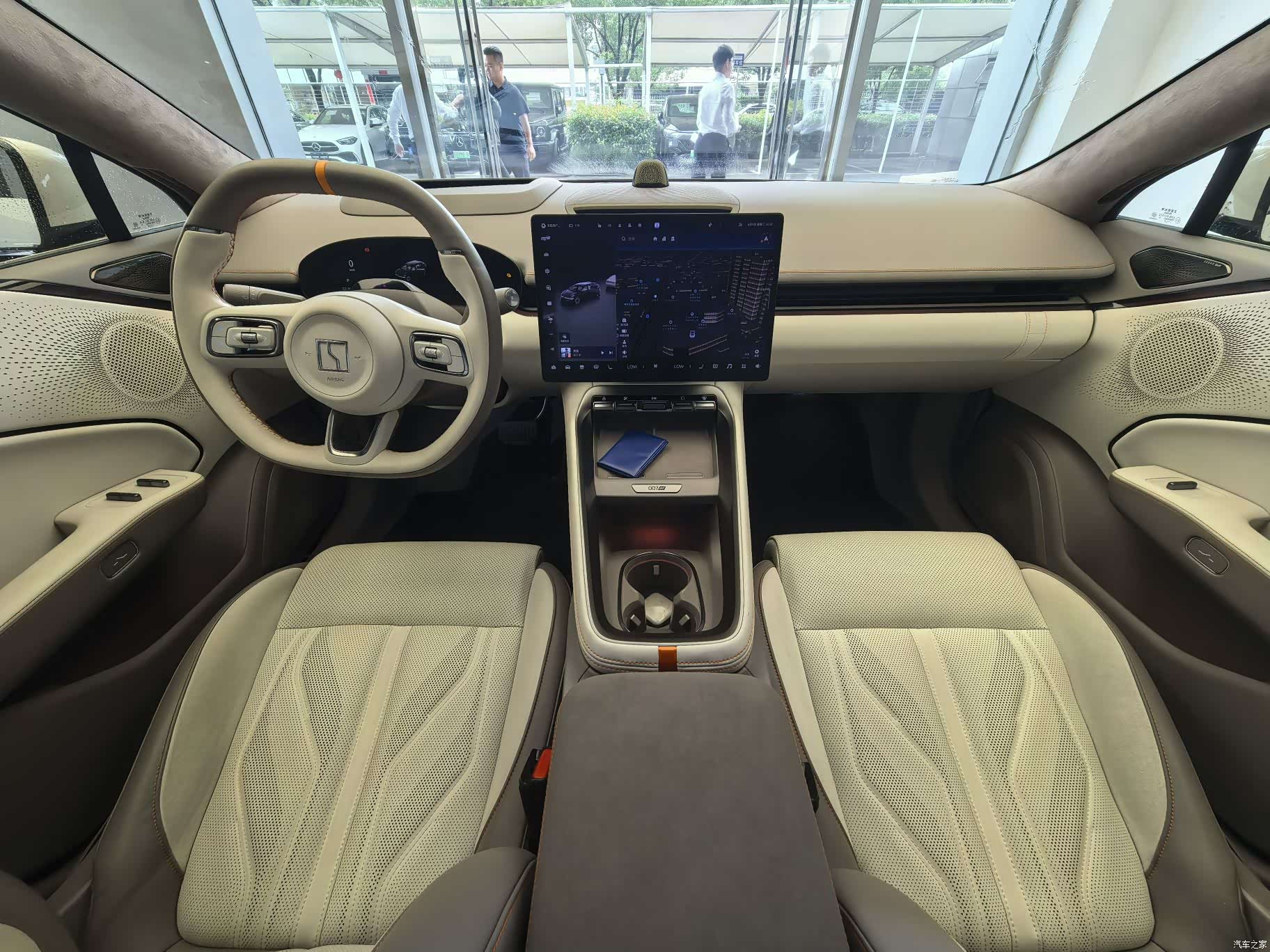Zeekr 007, 2025 17