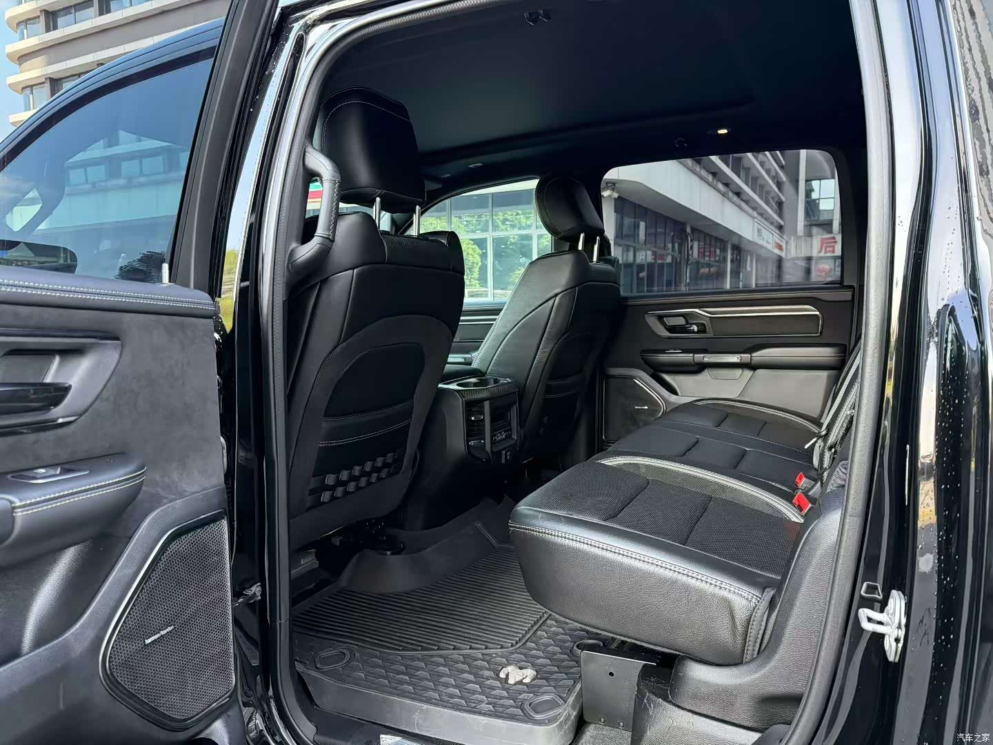 RAM Trucks, 2024 8