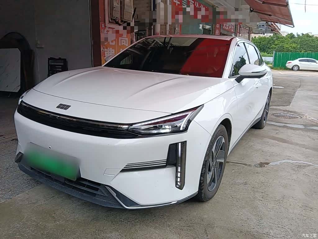 Geely Galaxy L6, 2024 1