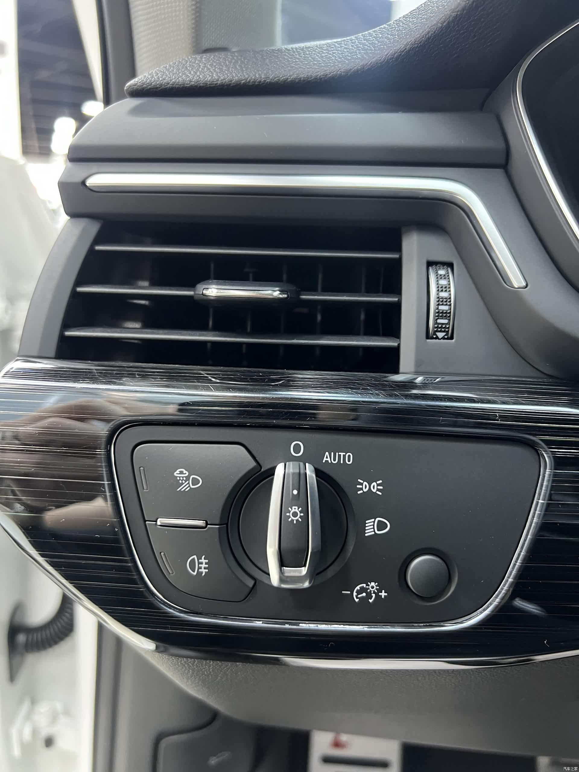 Audi A4L, 2021 14