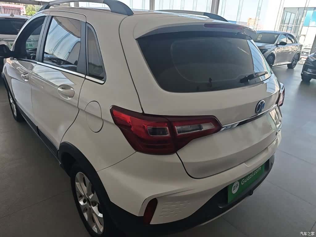 BAIC EC5, 2021 все фото