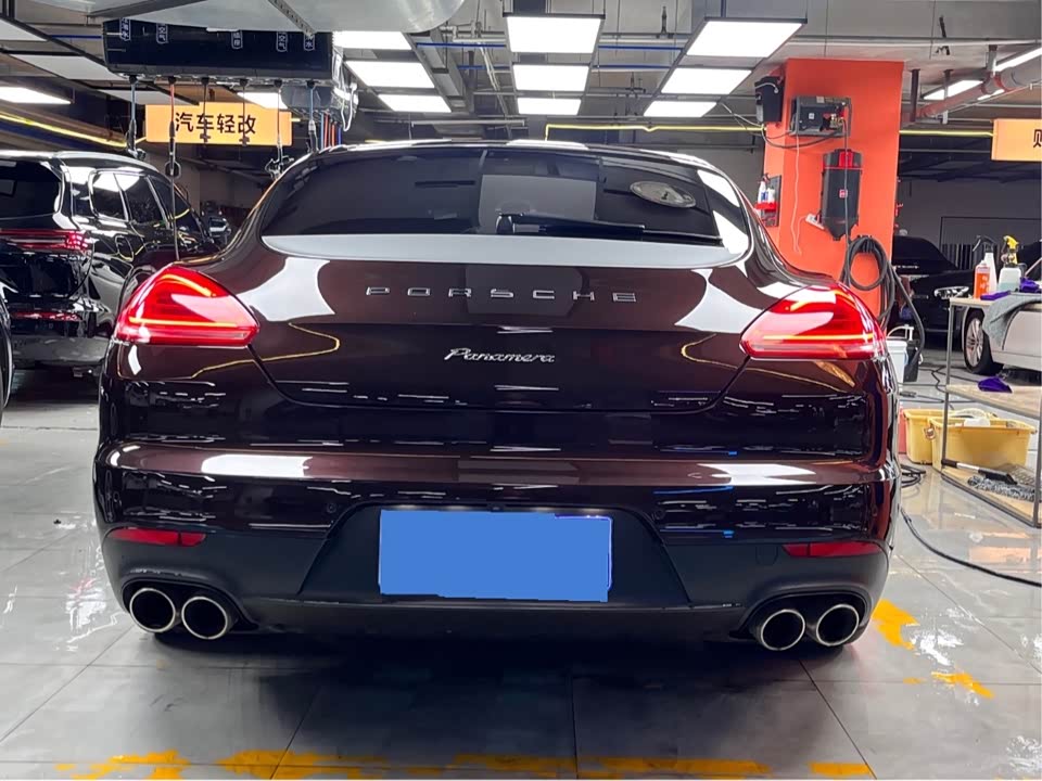 Porsche Panamera