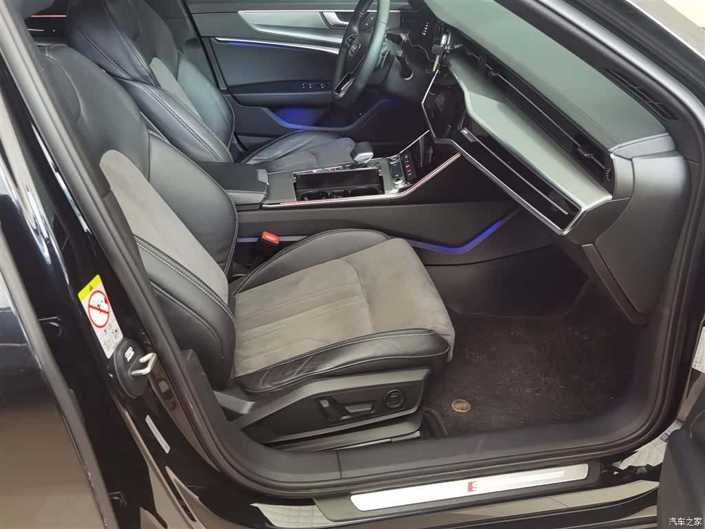 Audi A6L, 2021 все фото