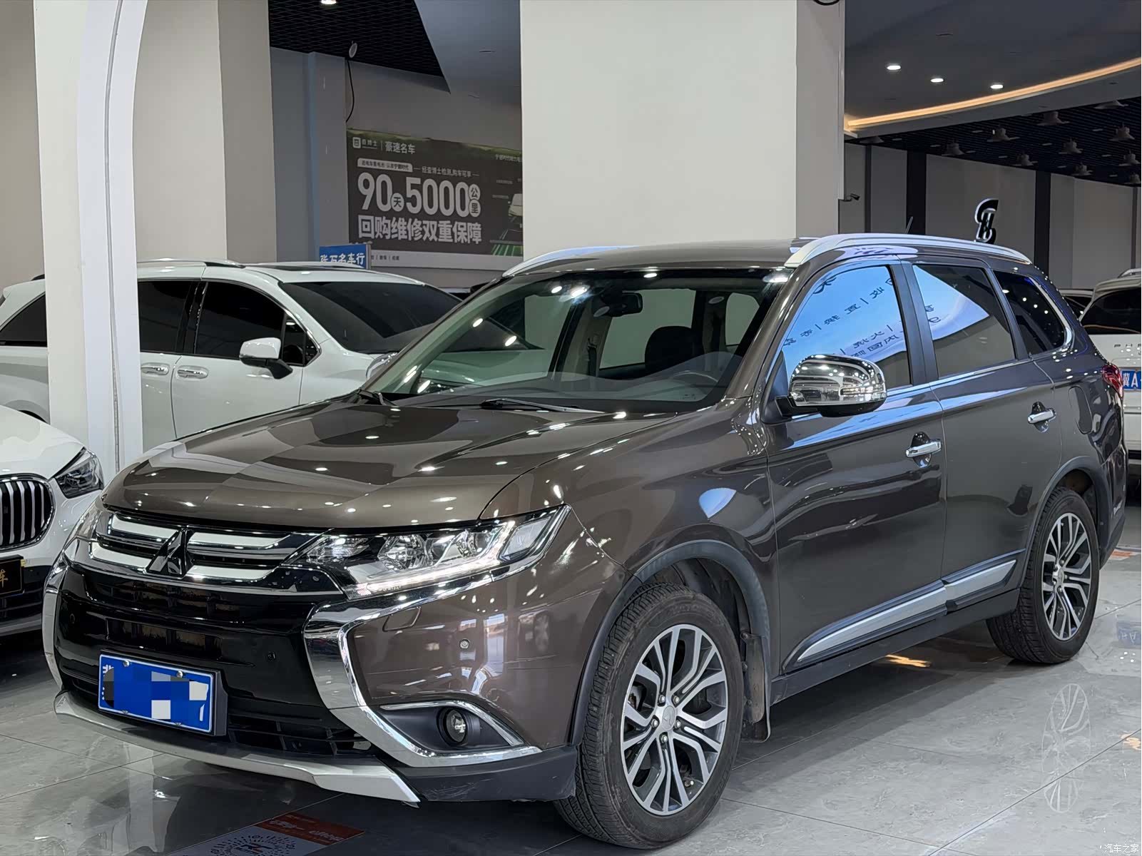 Mitsubishi Outlander, 2017 1