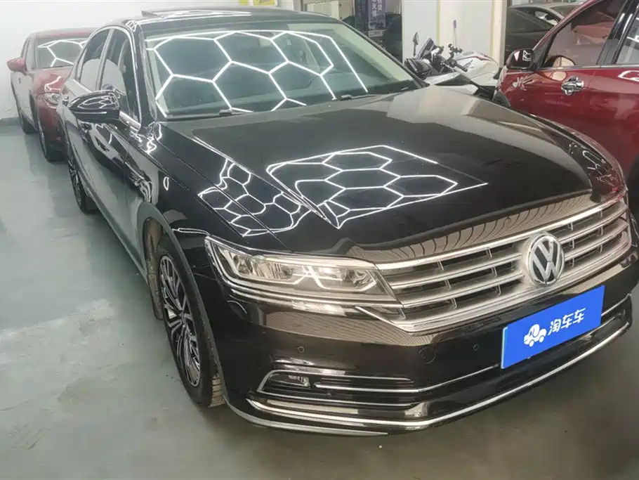 Volkswagen Huiang