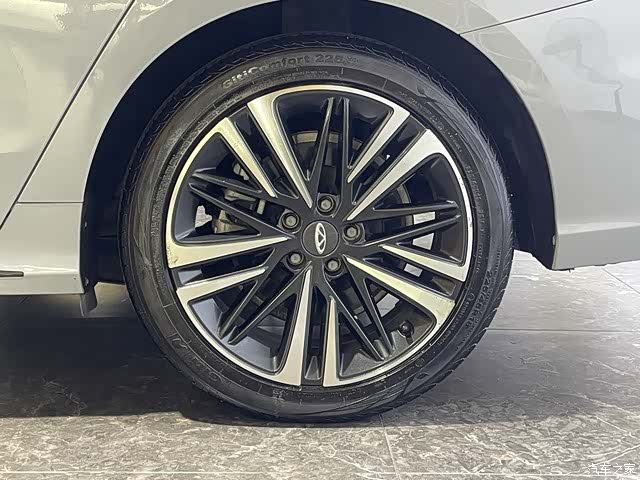 Chery Arrizo 8, 2023 21