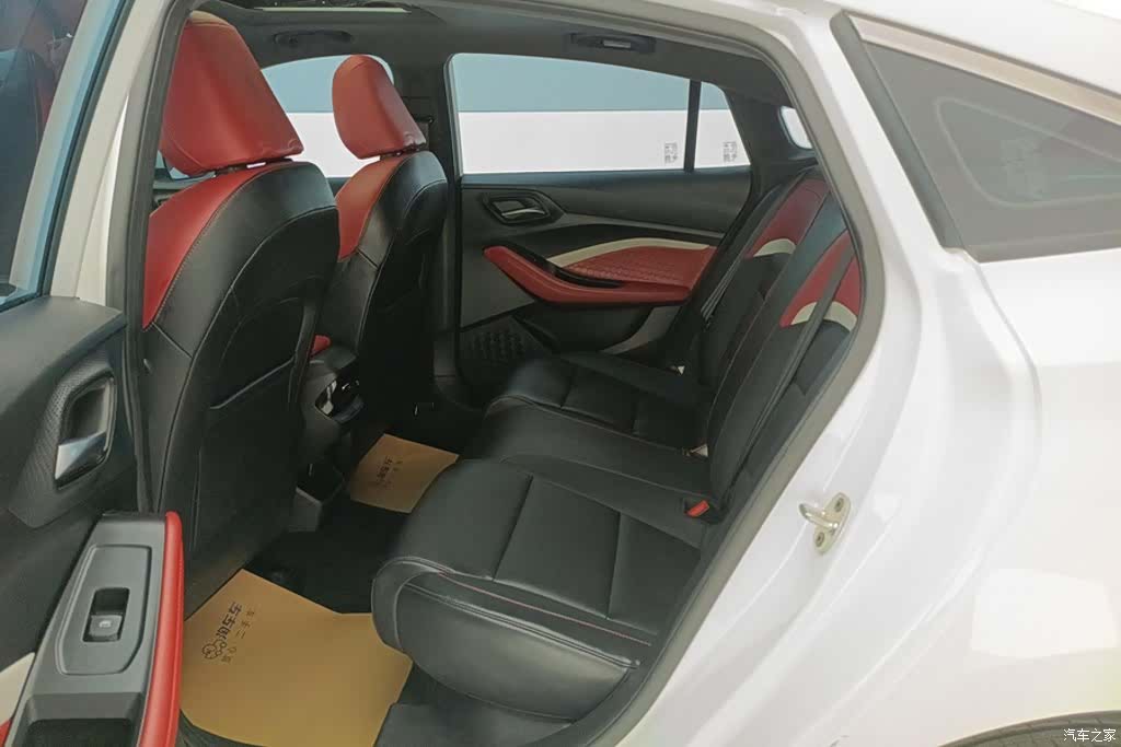 MG MG5, 2024 11