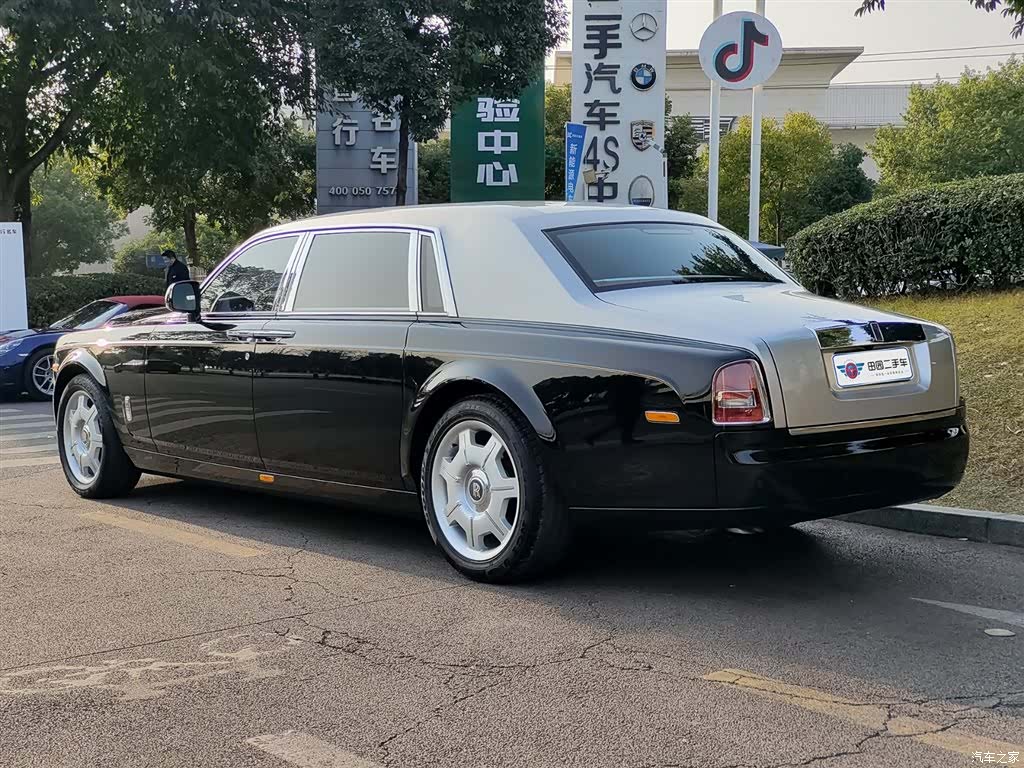 Rolls-Royce Phantom, 2014 4