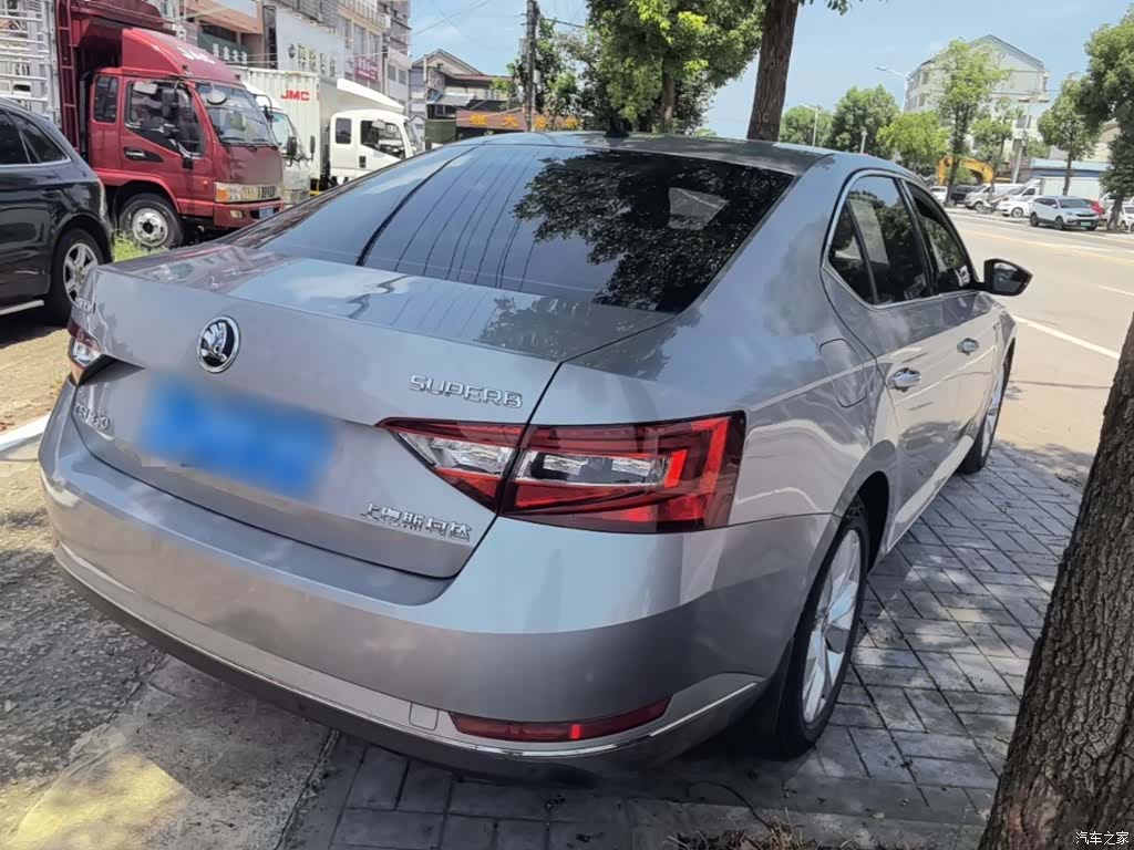 Skoda Superb, 2018 7