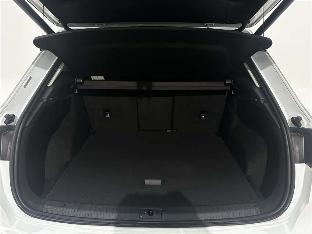Audi Q3, 2022 8