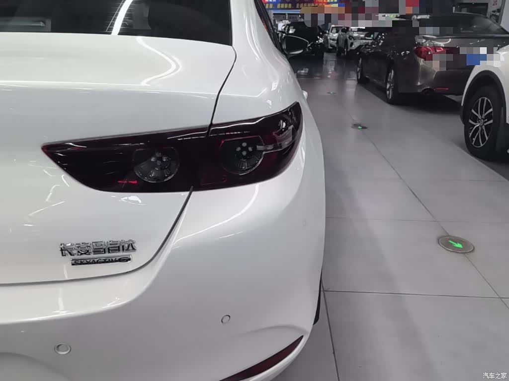 Mazda Mazda3, 2024 8