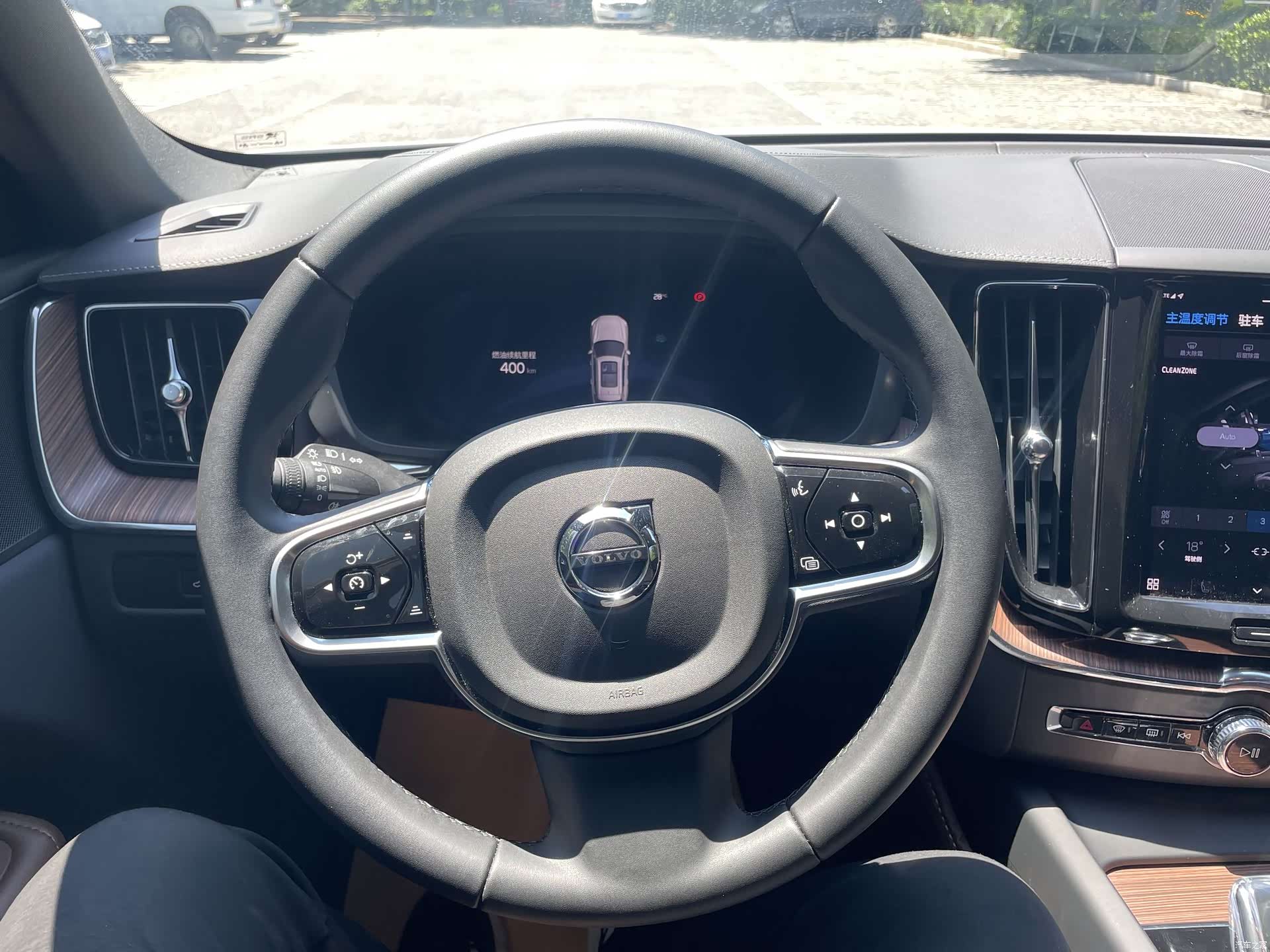 Volvo XC60, 2025 13