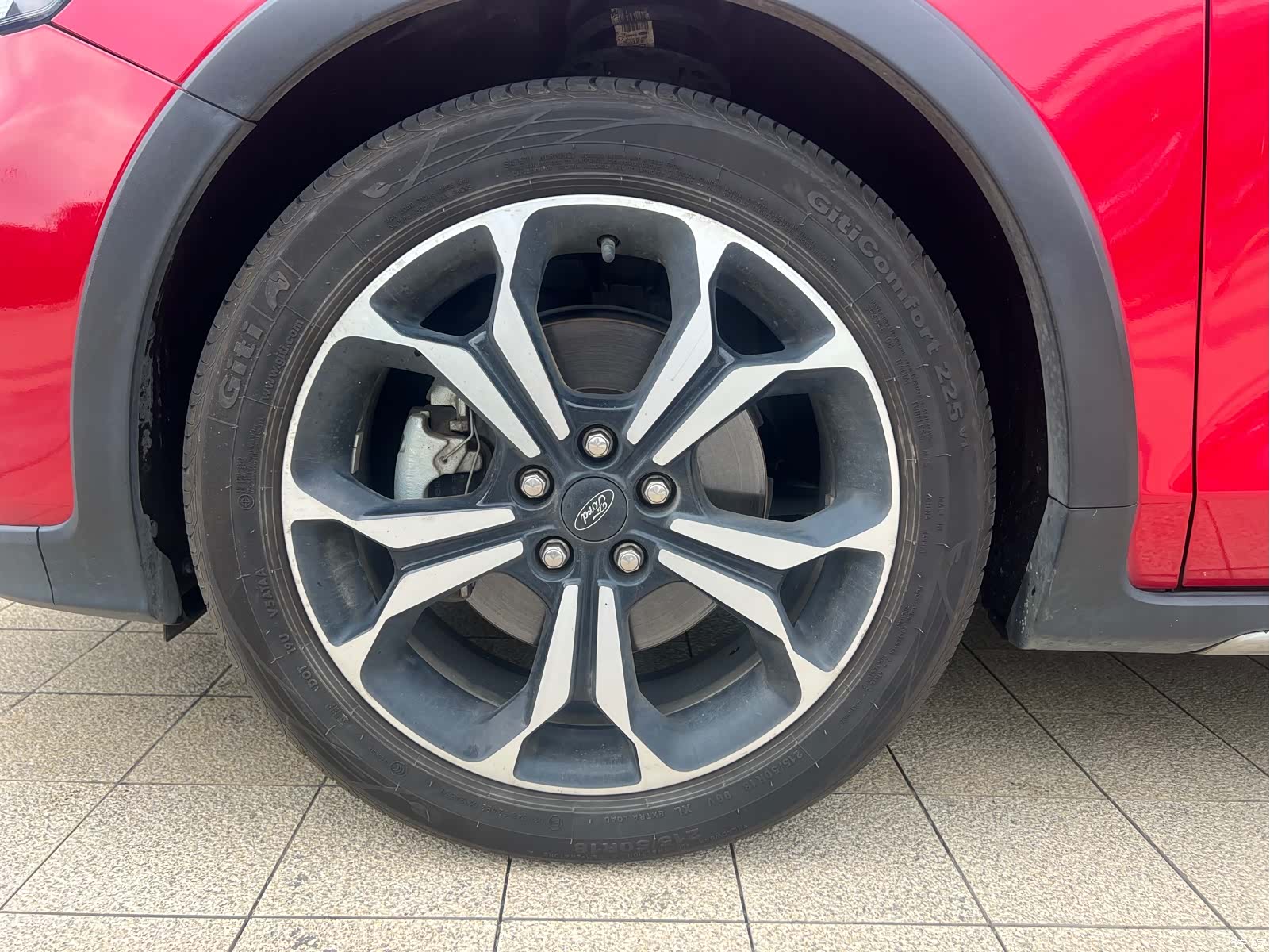 Ford Focus, 2019 11