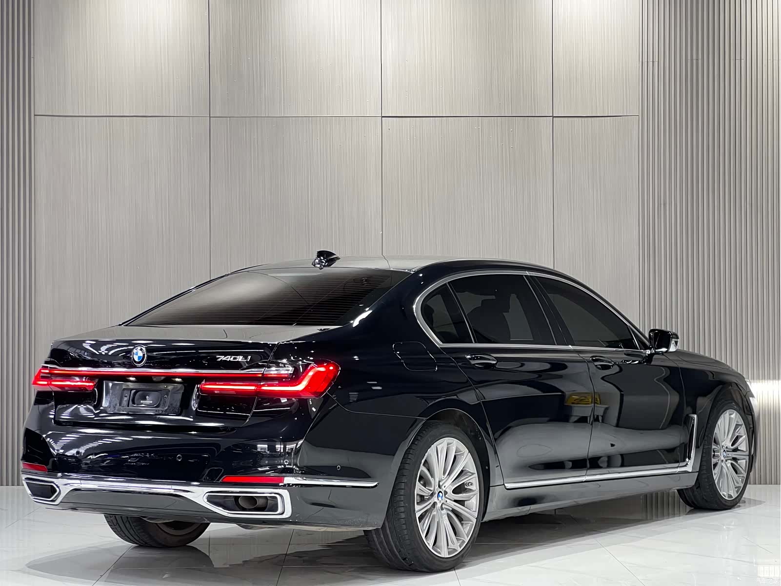 BMW 7 Series, 2020 все фото
