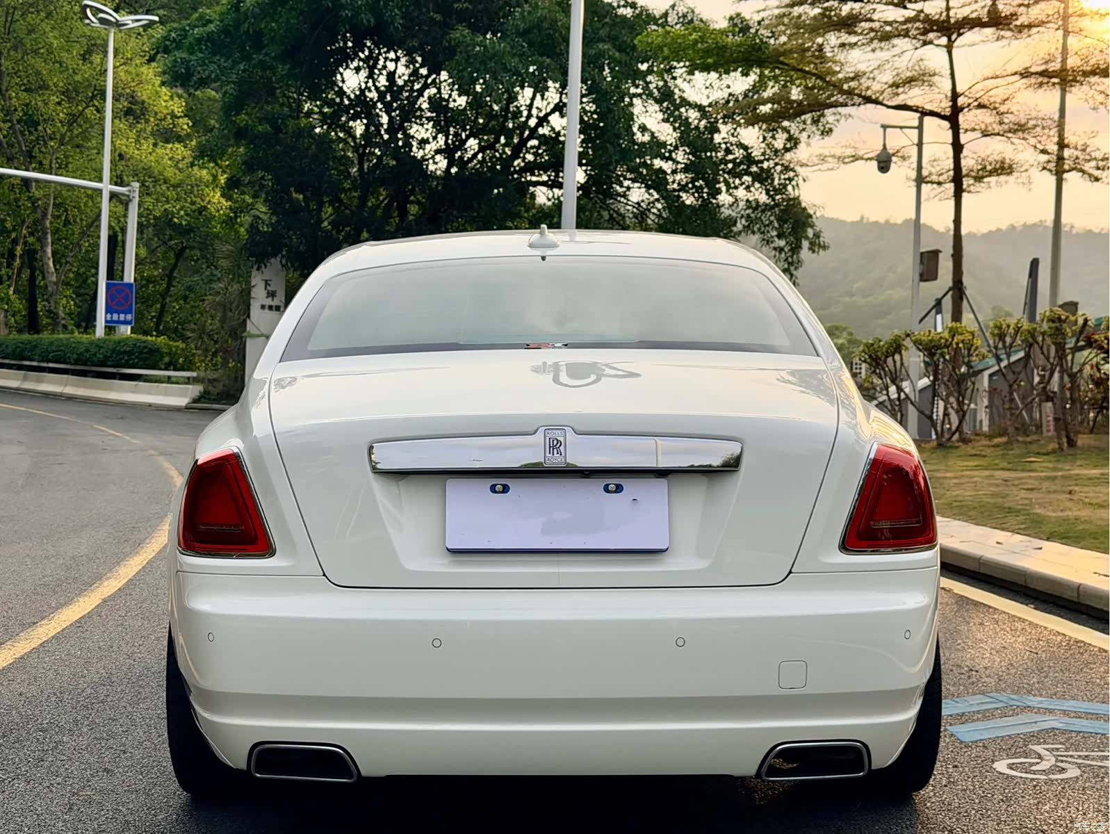 Rolls-Royce Ghost, 2017 8