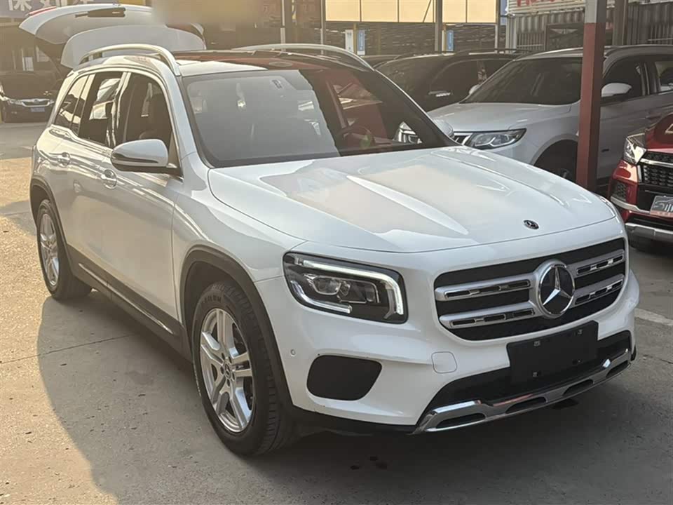 Mercedes-Benz GLB