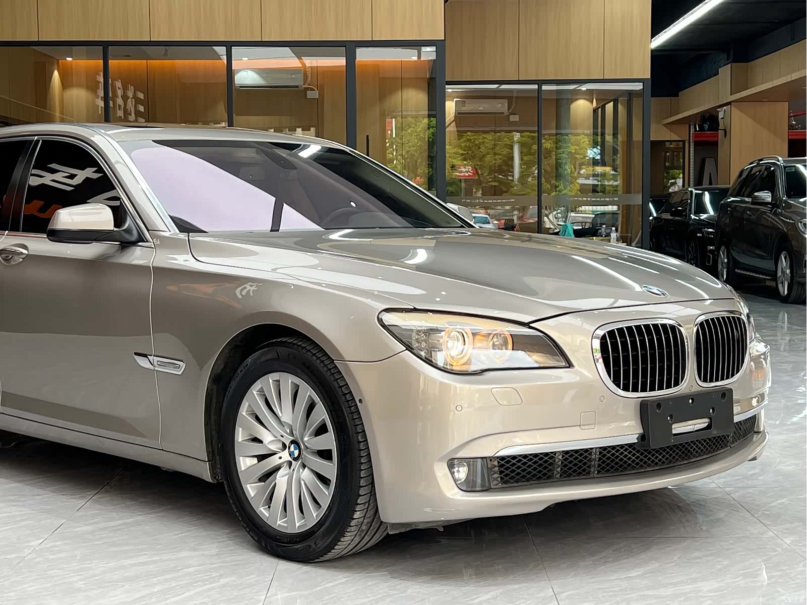BMW 7 Series, 2012 7