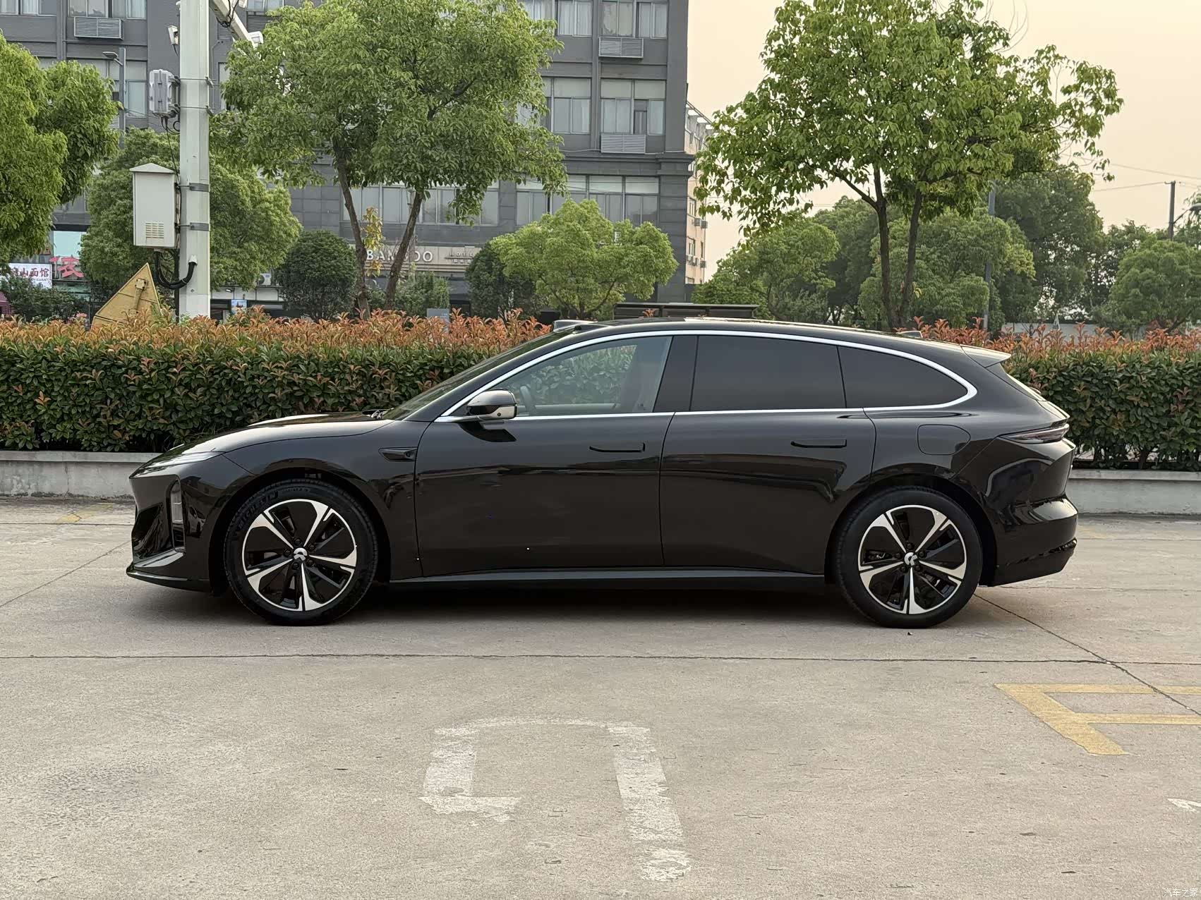 NIO ET5, 2025 3