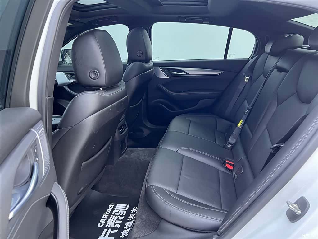 Cadillac CT5, 2022 16