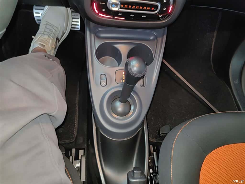 Smart Fortwo, 2016 14