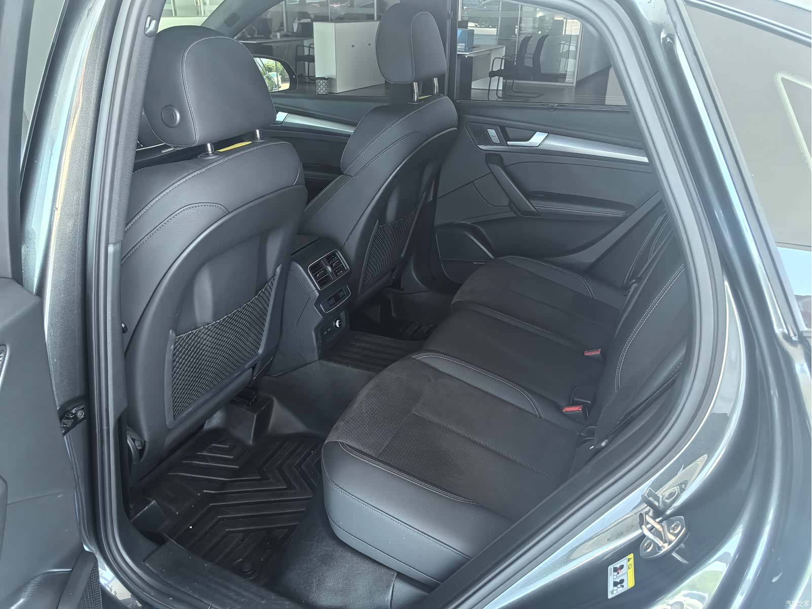 Audi Q5L, 2024 3