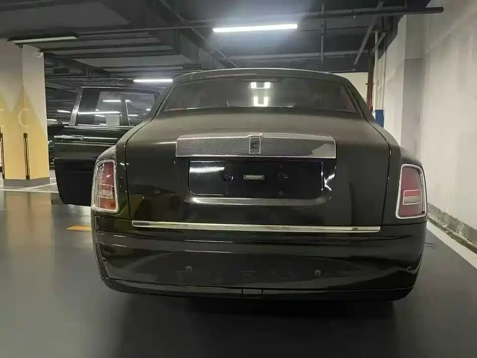 Rolls-Royce Phantom