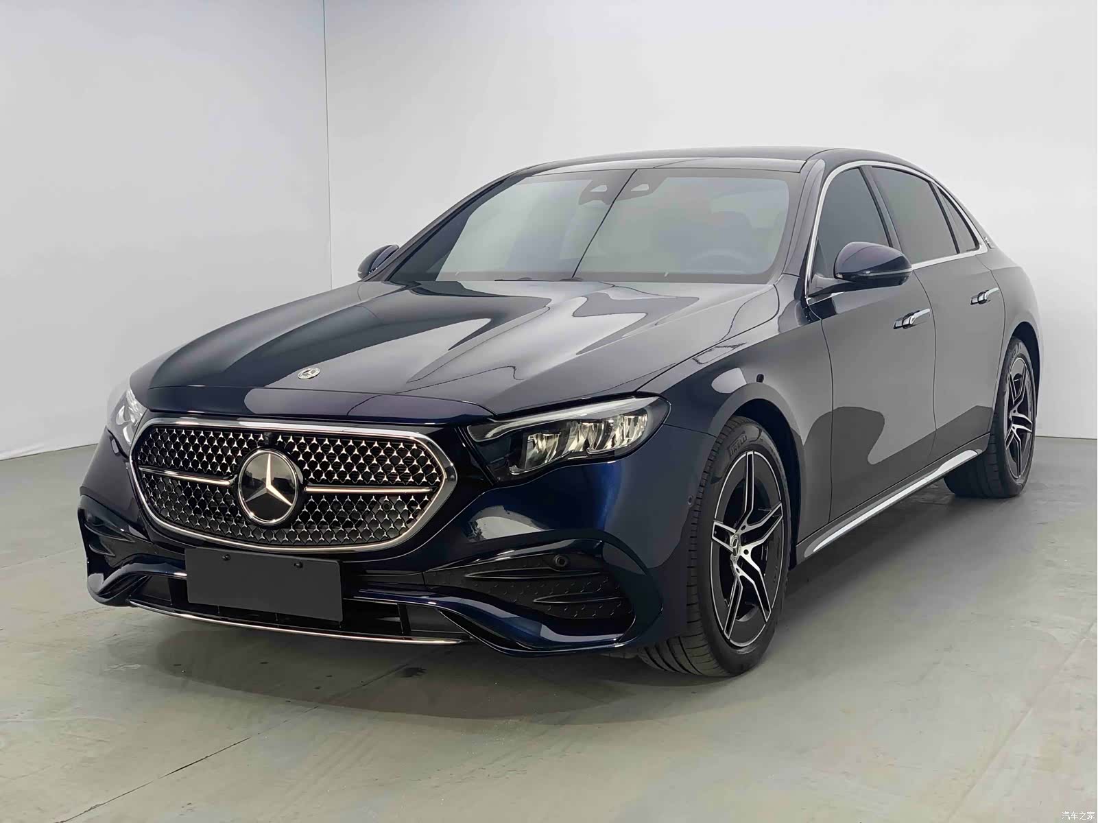 Mercedes-Benz E-Class, 2024 1