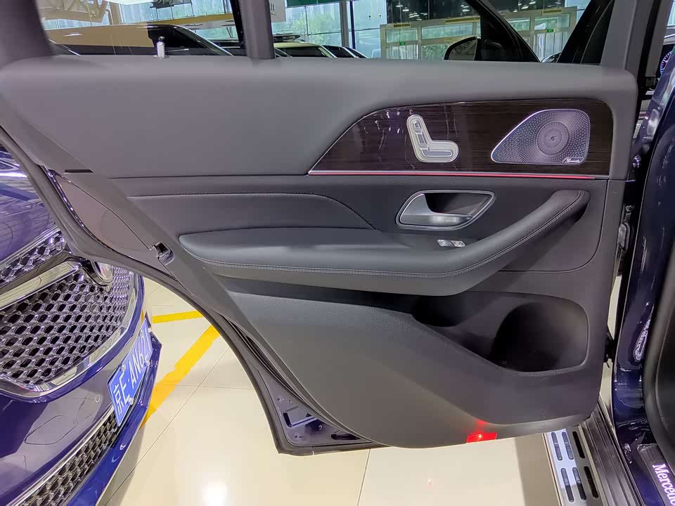 Mercedes-Benz GLE Mercedes-Benz GLE