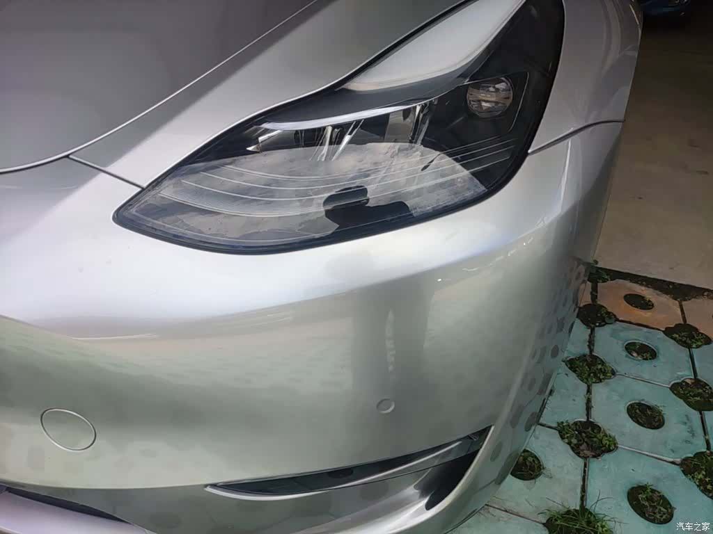 Tesla Model Y, 2024 3