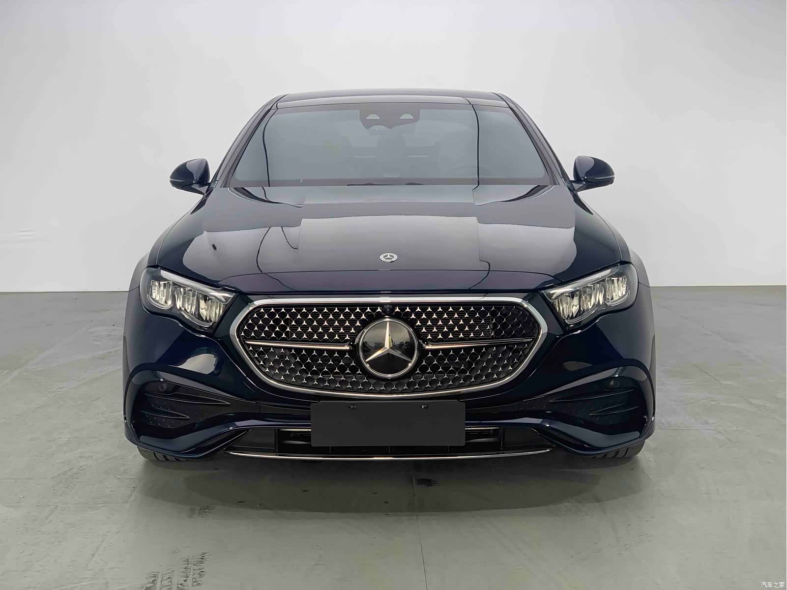 Mercedes-Benz E-Class, 2024 2