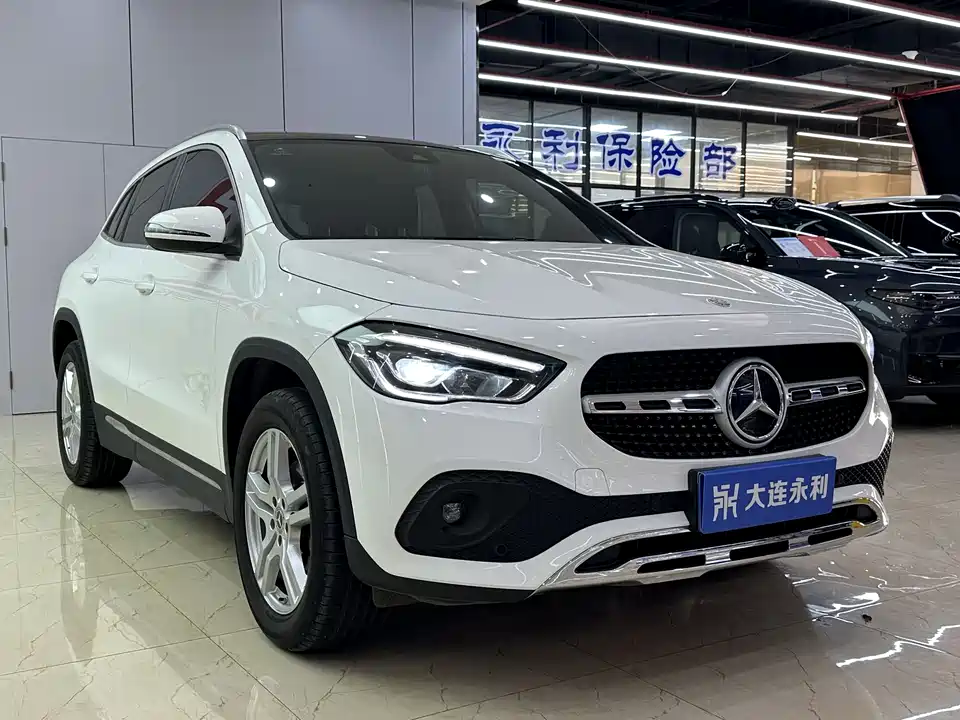 Mercedes-Benz GLA