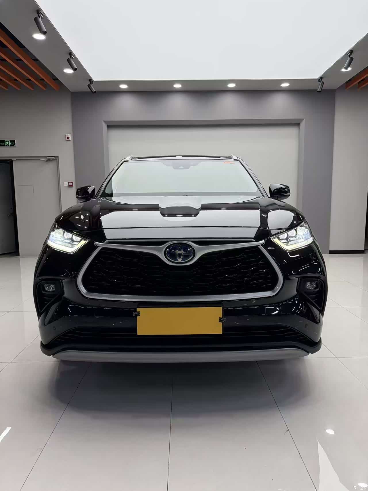 Toyota Highlander, 2023 1