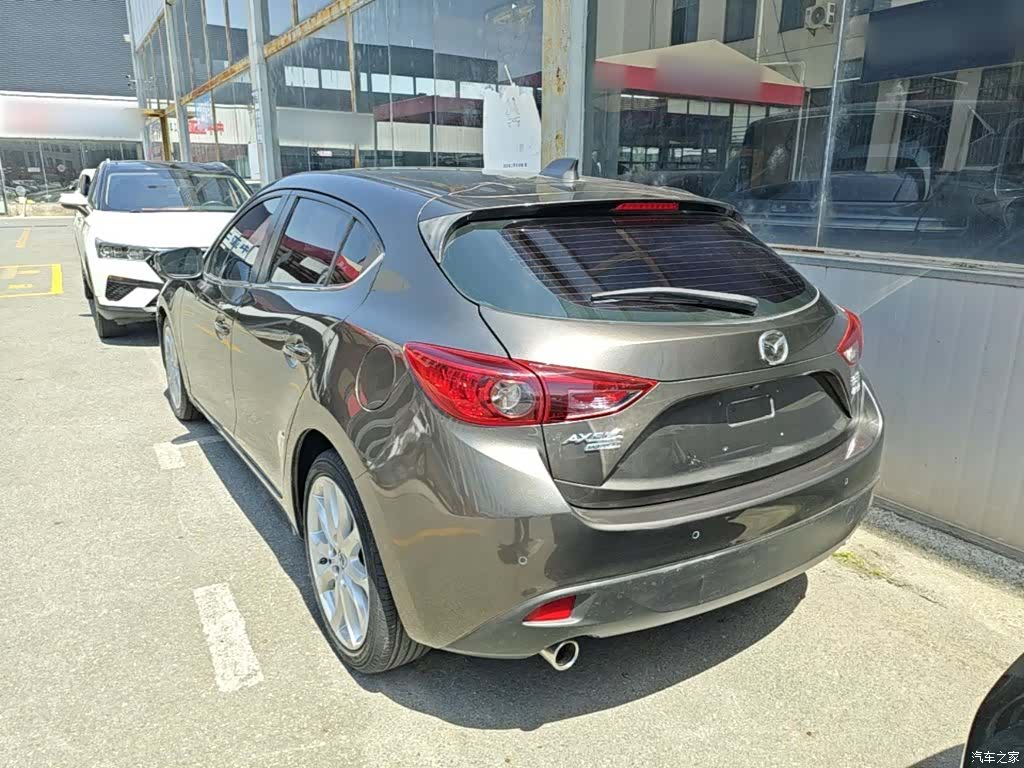 Mazda Mazda3, 2015 все фото