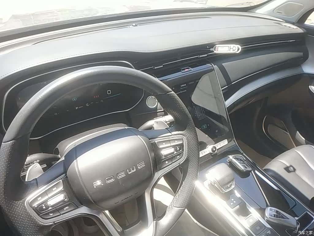 Roewe RX5, 2021 10