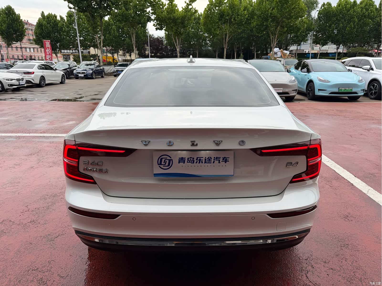 Volvo S60, 2024 все фото