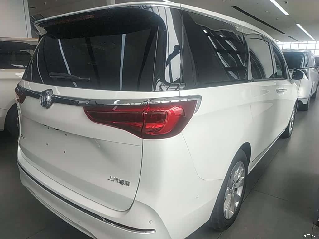 Buick GL8, 2022 7