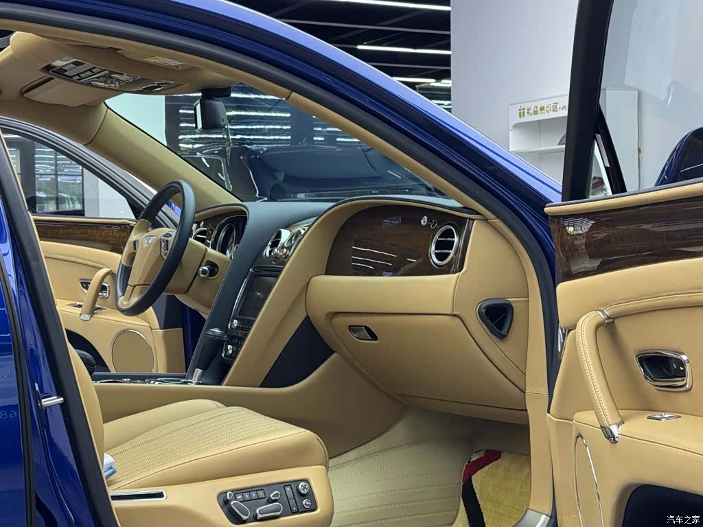 Bentley Flying Spur, 2019 8