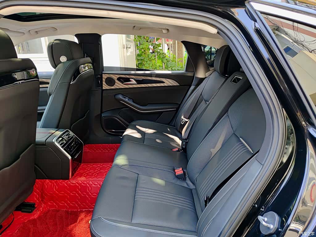 Hongqi H9, 2021 8