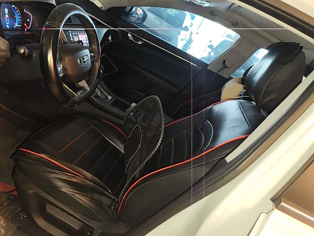 Geely Emgrand, 2021 15