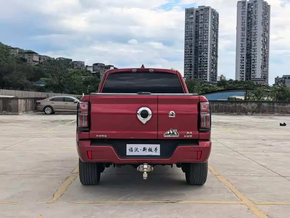 Great Wall Mountain and sea cannon