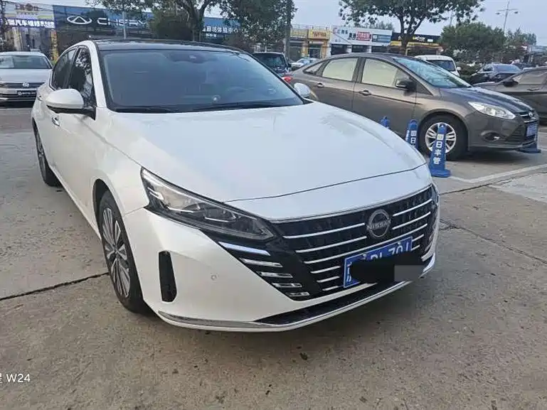 Nissan Teana