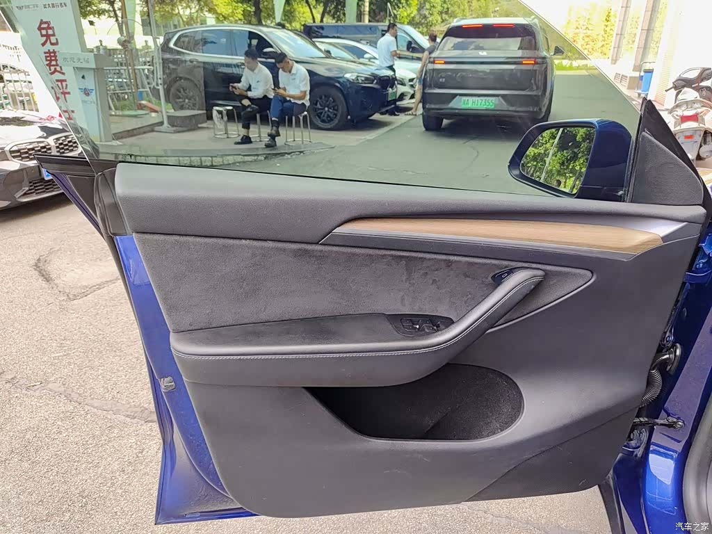 Tesla Model Y, 2021 6