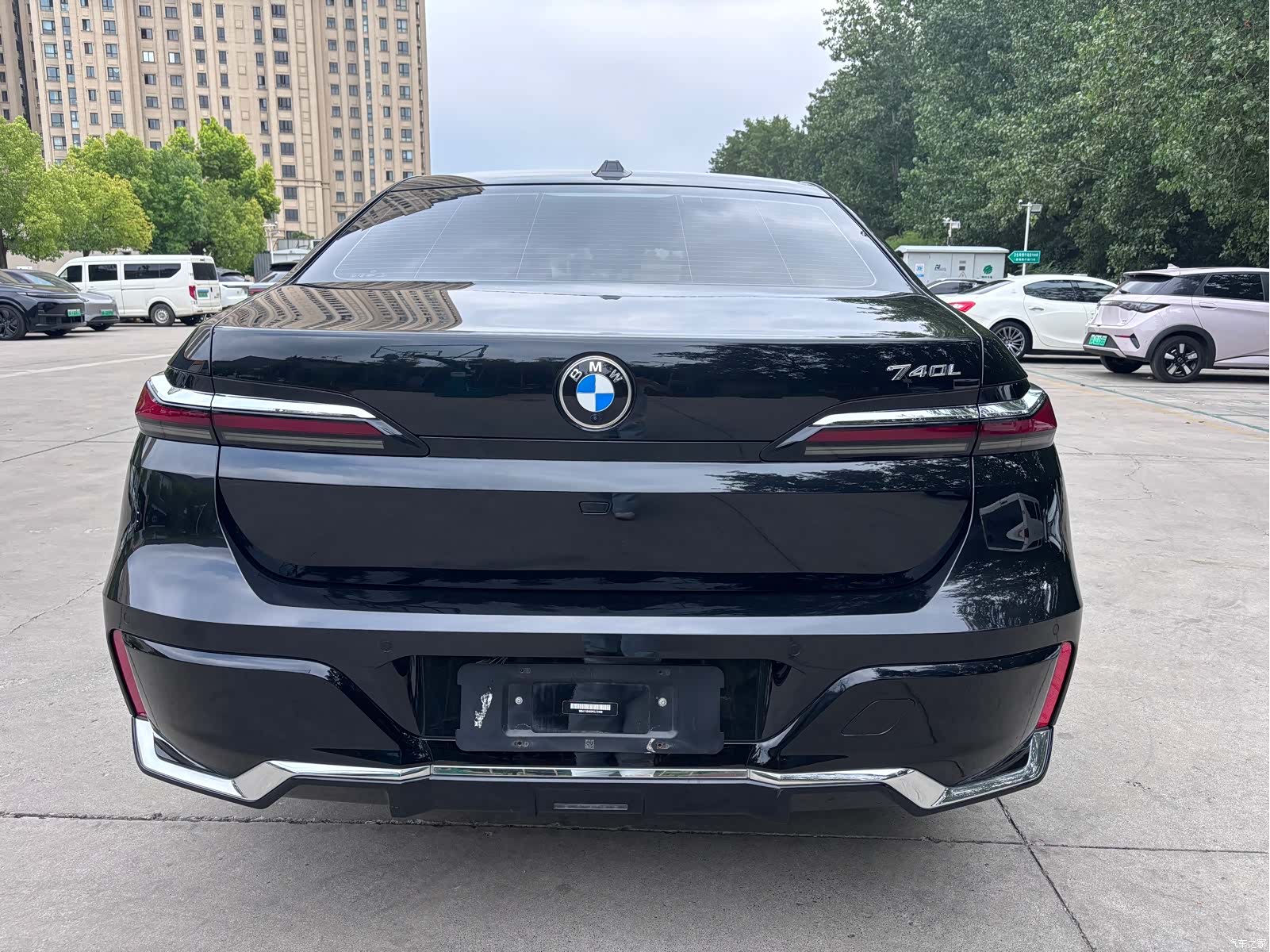 BMW 7 Series, 2023 12