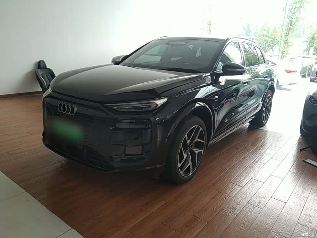 Audi e-tron, 2025 2
