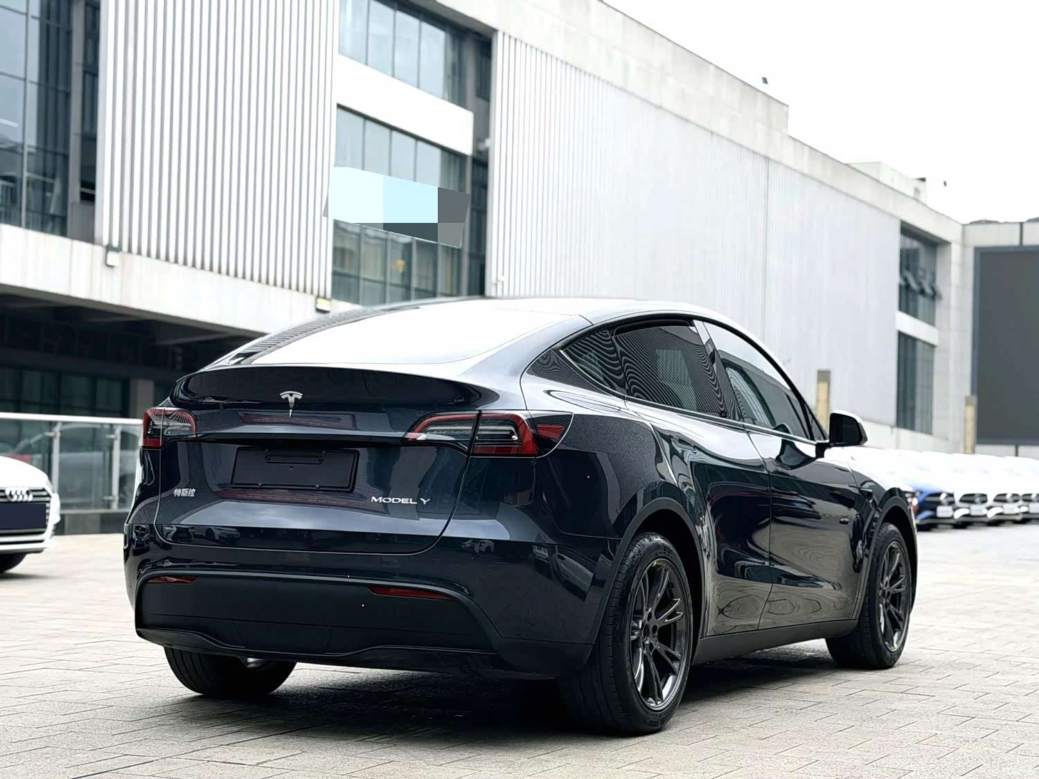 Tesla Model Y, 2024 4