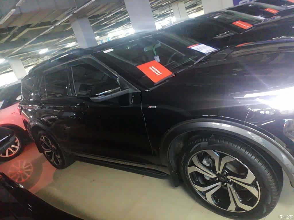 Ford Explorer, 2023 13