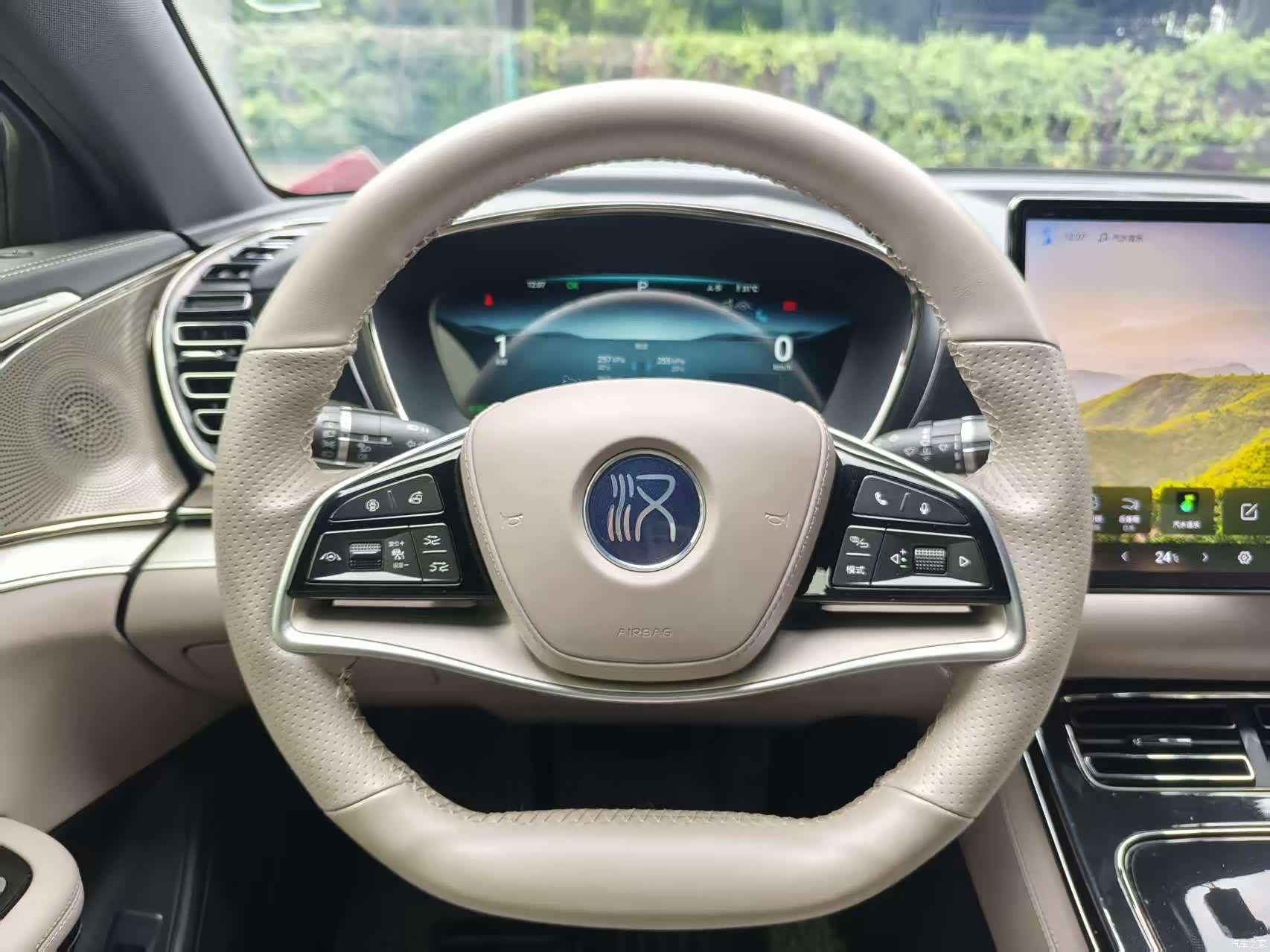 BYD Han, 2024 13