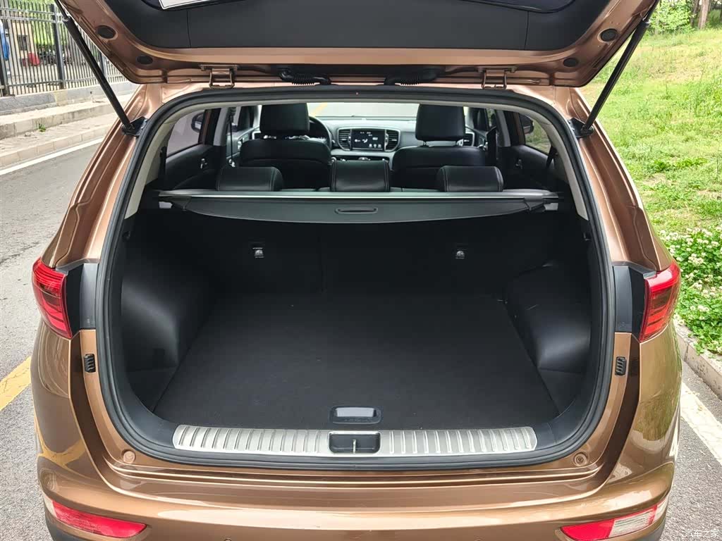 Kia KX5, 2016 6